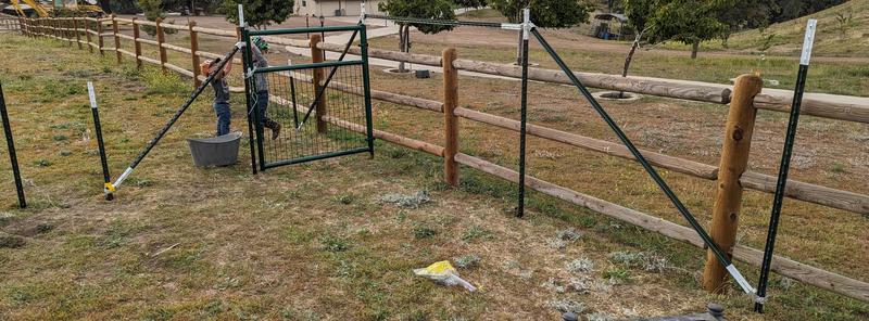 Braces can be combined to fit even specialty corners, like this one where the bracing had to extend beyond and over my corner gate swing.