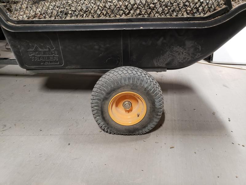 Tires not too happy with the load.