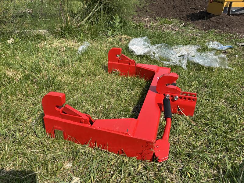 The hook is too narrow to fit most tractor attachments