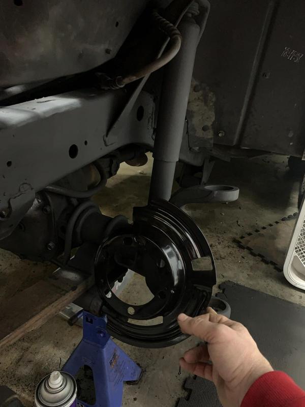 Flat dark gray vs Gloss black