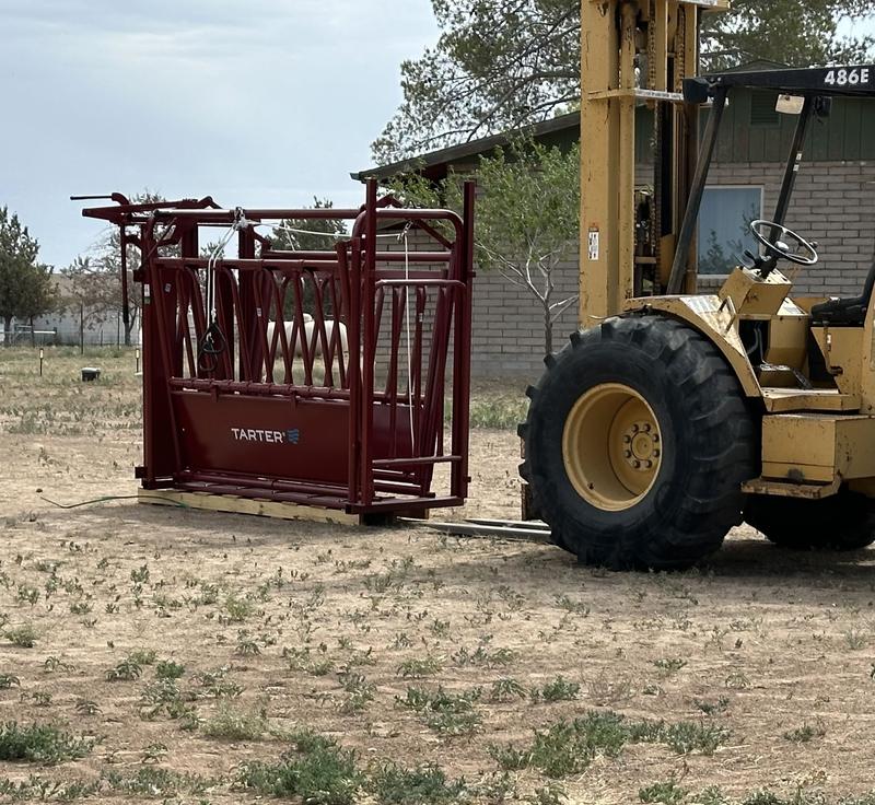 too narrow shipping pallet