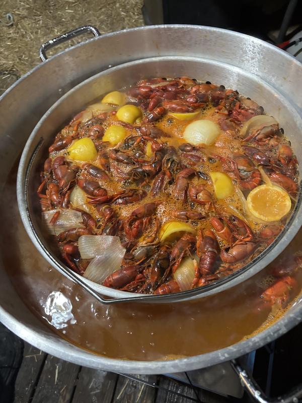 Crawfish boil