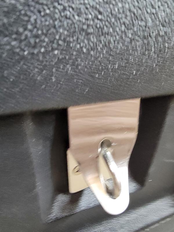 Clasp doesn't completed close