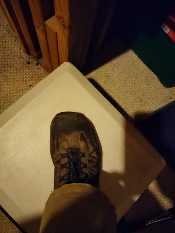 Foot shape boot