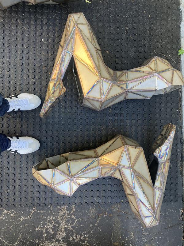 Angel bodies on rubber mat
