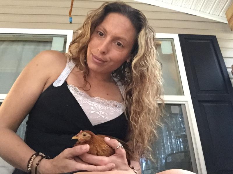 MAMA HEN & LADY