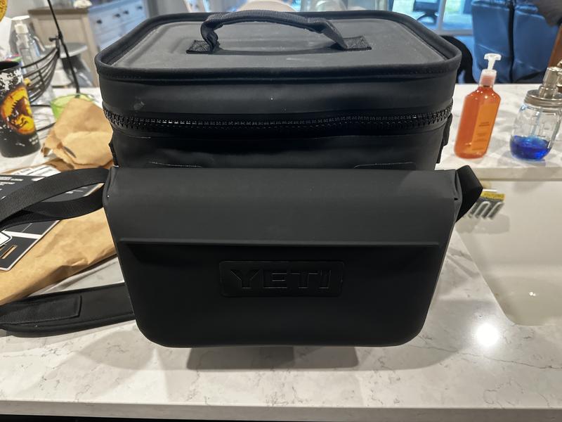 Exterior pouch was ordered separate