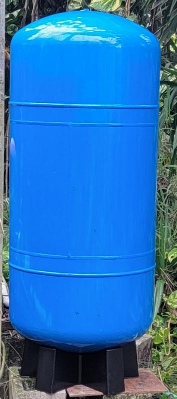 Reliance 86 Gal Vertical Pressurized Well Tank At Tractor Supply Co