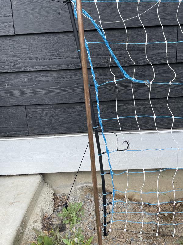End post, two supports. Still bending badly