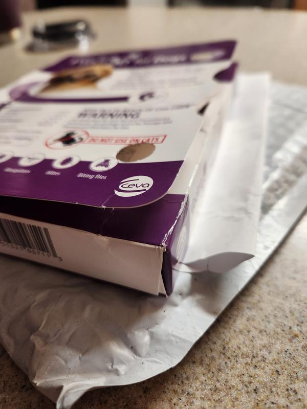 Arrived open - no customer service