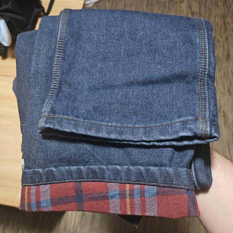 The light makes these seem a bit lighter than they are.