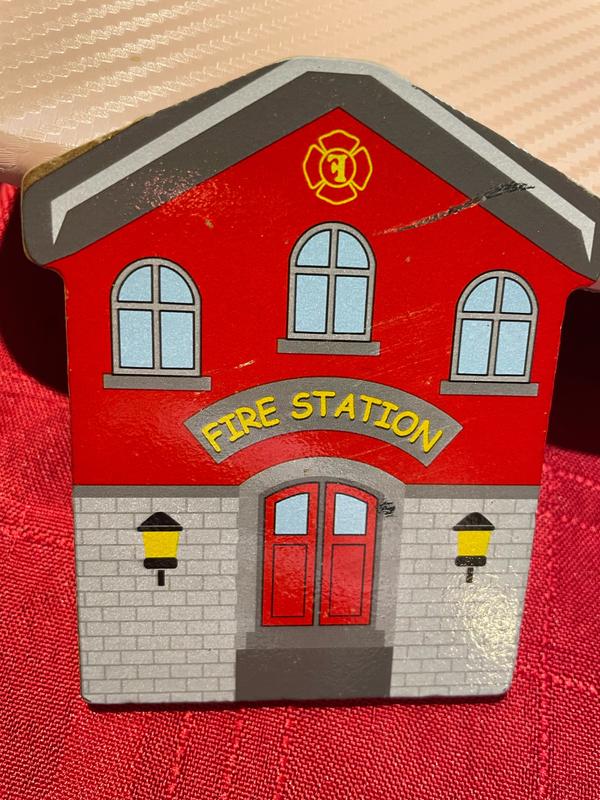 Some transportation damage but such a cute sturdy table.