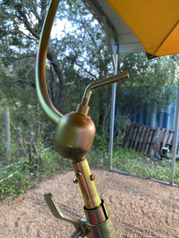 The joint that moves to easy, won’t tighten.