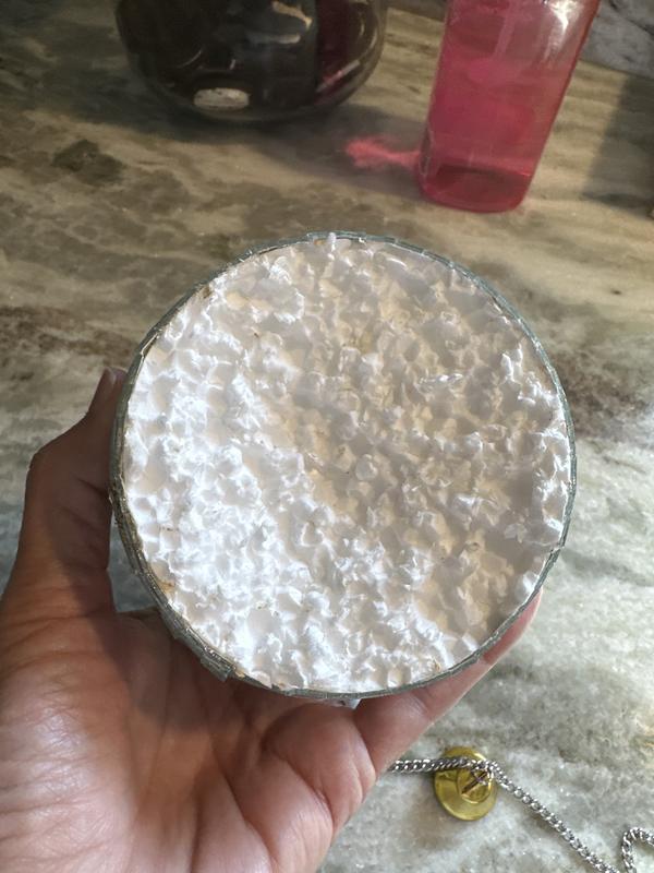 Dangerous  should not be used with animals