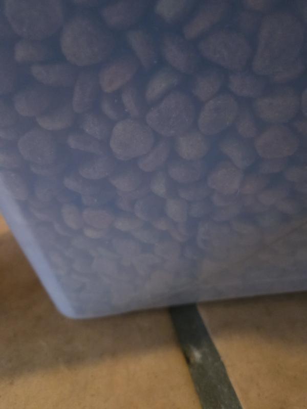 Holds 50lbs.. wheels hidden underneath for better support