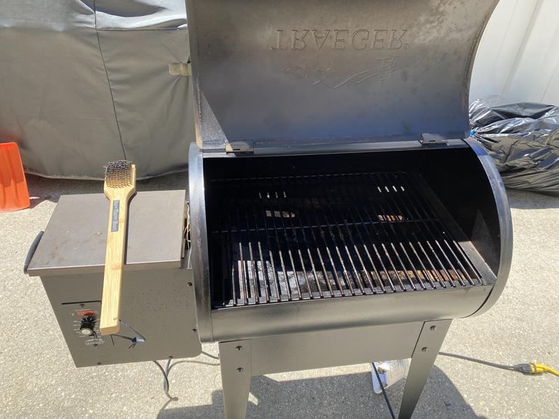 Traeger junior shop elite review