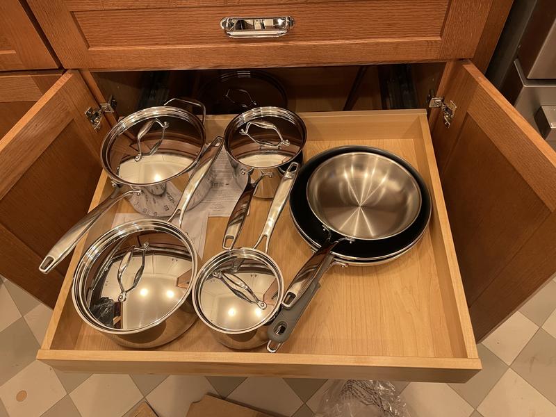 I added the 4 qt saucepan to the set!