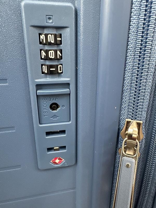 Customer carousel item 3.