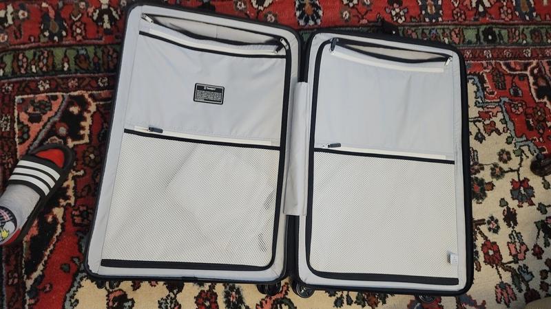 Customer carousel item 9.