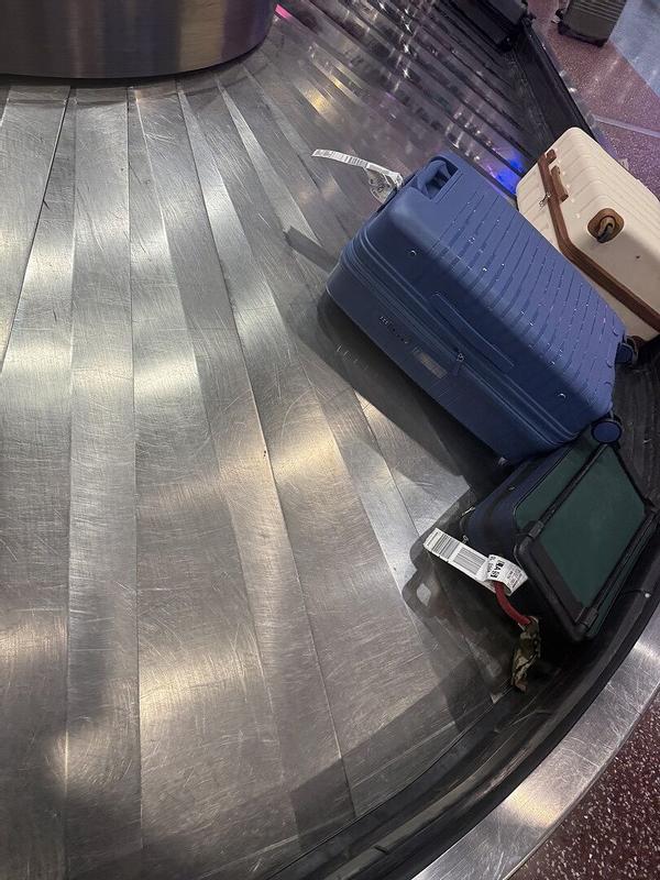 Customer carousel item 1.