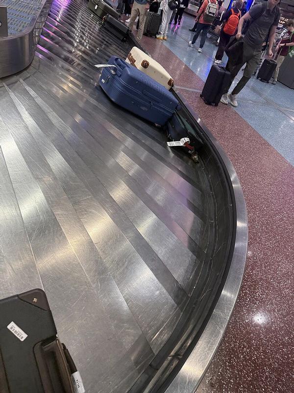 Customer carousel item 4.