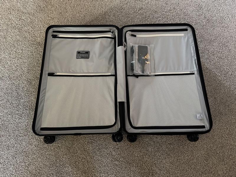 Customer carousel item 4.