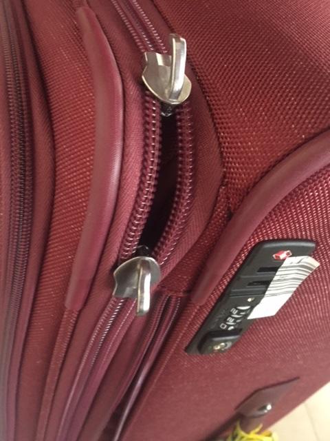 Both Zipper Pulls MISSING after one flight!