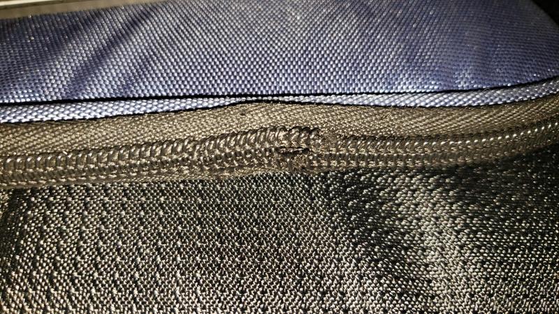 The damaged zipper