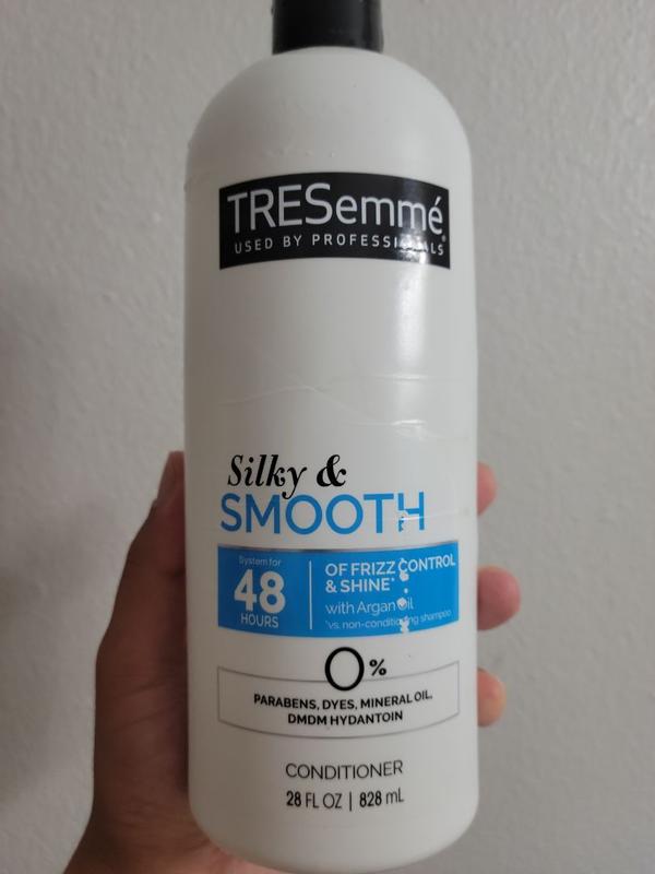 TRESemmé Shampoo and Conditioner, Argan Oil - Silky & Smooth, 48-Hour Frizz  Control & Shine, Argan Oleo Blend Rich in Vitamin E Oil for Hair Shine, 28  Fl Oz (2 …