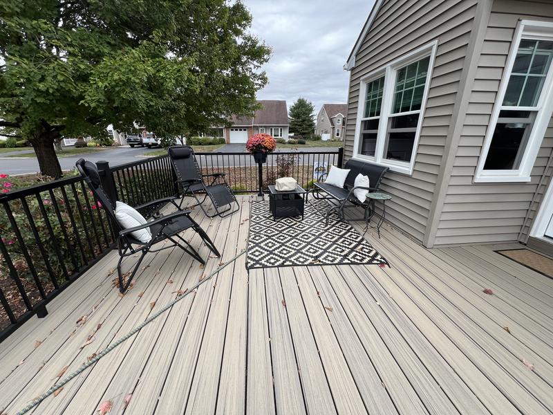 Trex Enhance® Composite Deck Samples | Trex