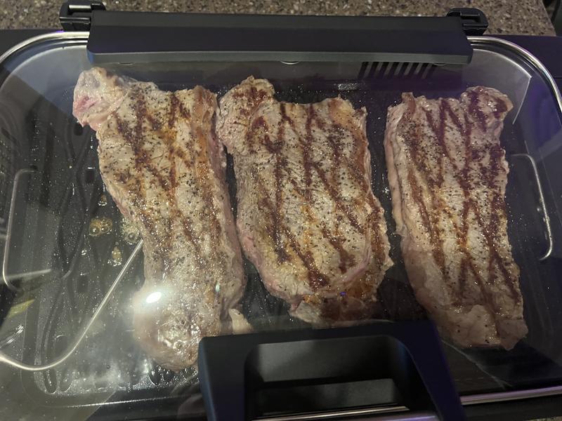 Got a new indoor grill from #PowerXL and it is so cool! #steak