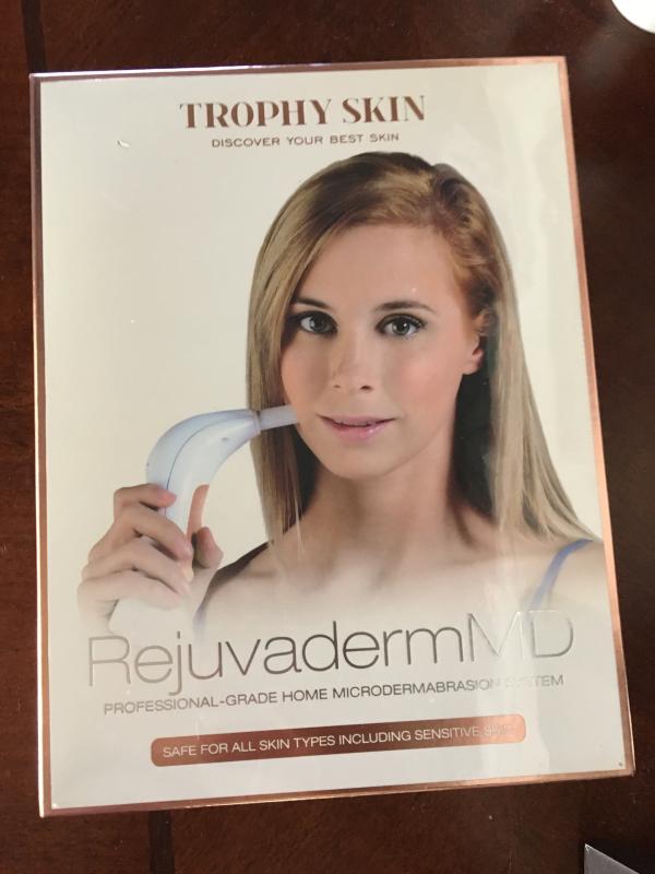 Trophy Skin Rejuvaderm MD Portable shops Wrinkle Reducer Microdermabrasion System