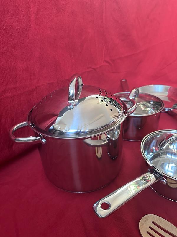 Customer carousel item 6.