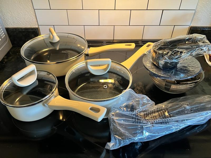 Customer carousel item 6.