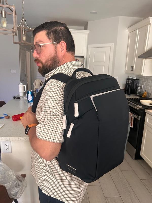 Customer photo for "Spectacular backpack"