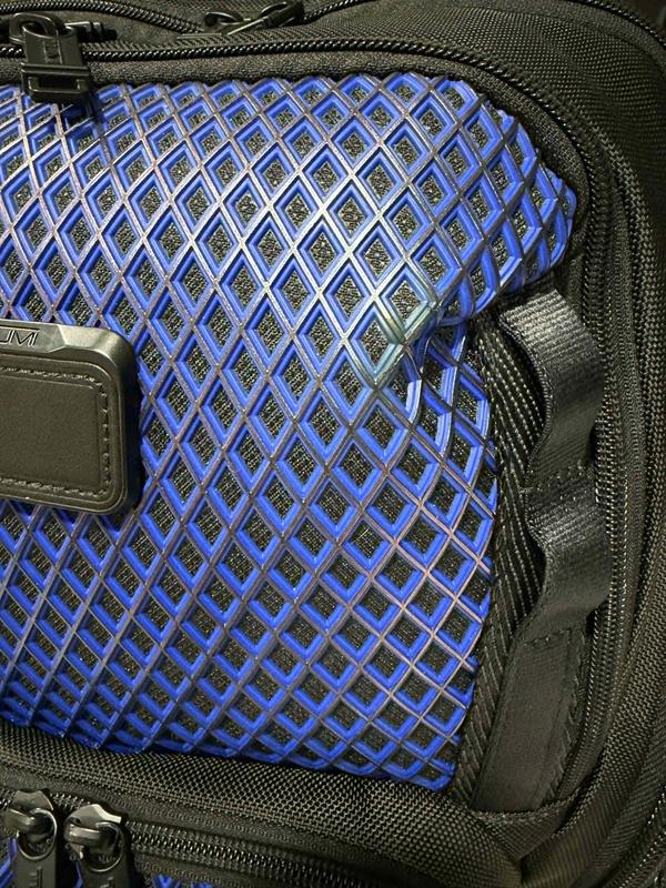Customer photo for "Blue Color pealed in 6 months of light use"