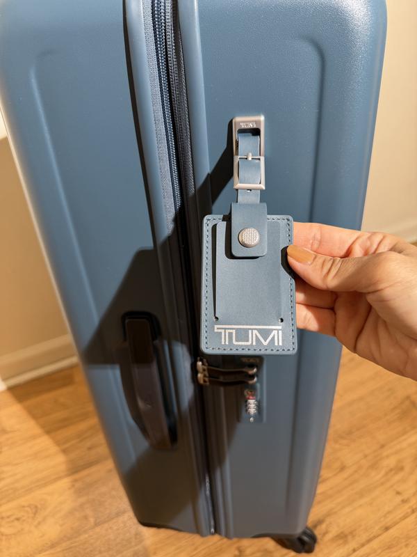 Customer photo for "A Stylish and Reliable Suitcase for Family Trips!"