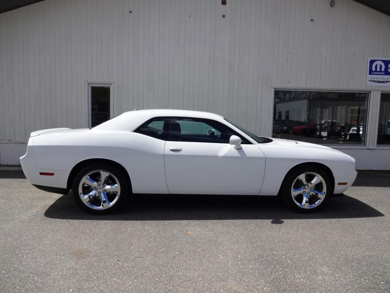 2013 Dodge Challenger SXT Plus