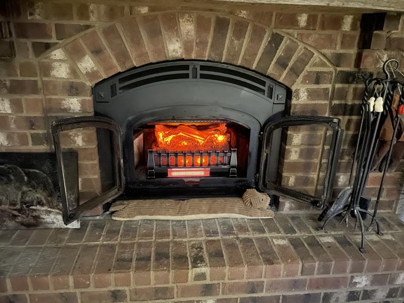 Duraflame 20.51-in W 5200 -BTU Black Electric Fireplace Logs with