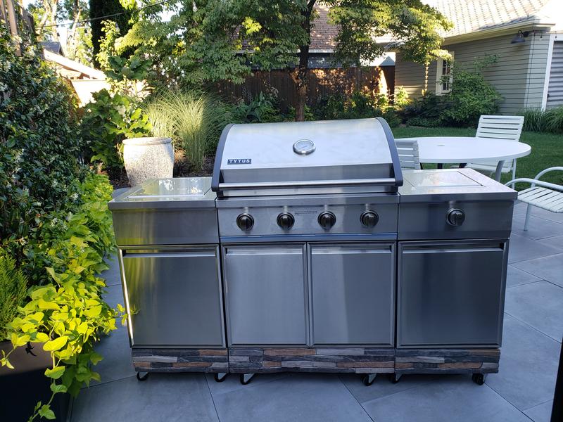 Costway 1600-Watt BBQ Electric Grill Black with Warming Rack