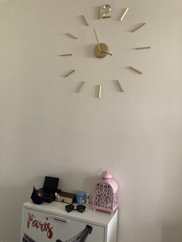 A real sun on the wall