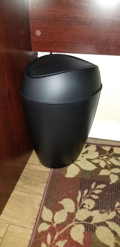 Umbra 2.4 Gal. 9 l Twirla Trash Can 1009613-918 - The Home Depot