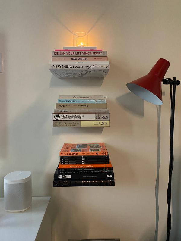 Umbra invisible outlet shelf