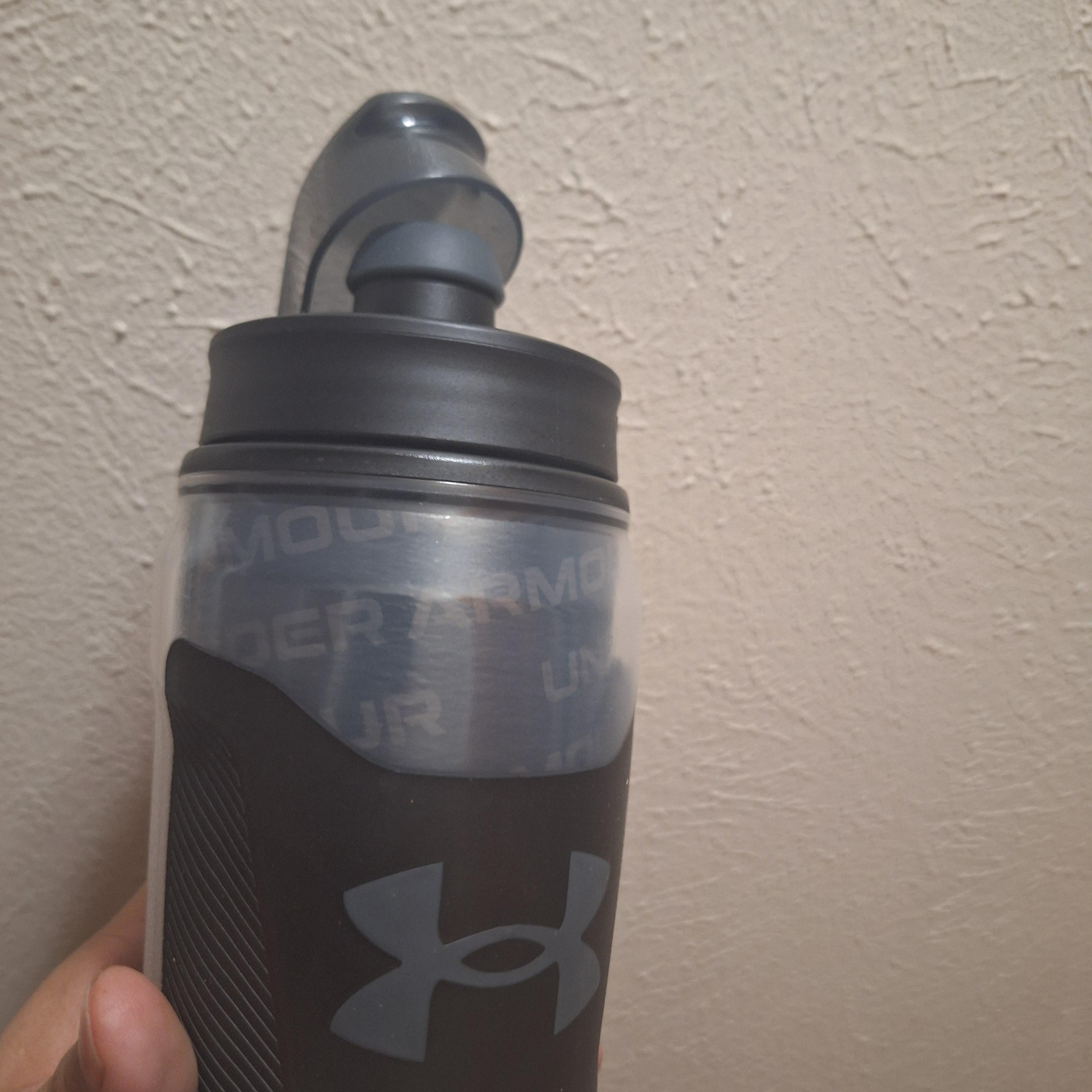UA Playmaker Squeeze Insulated 28 oz. Water Bottle | Under