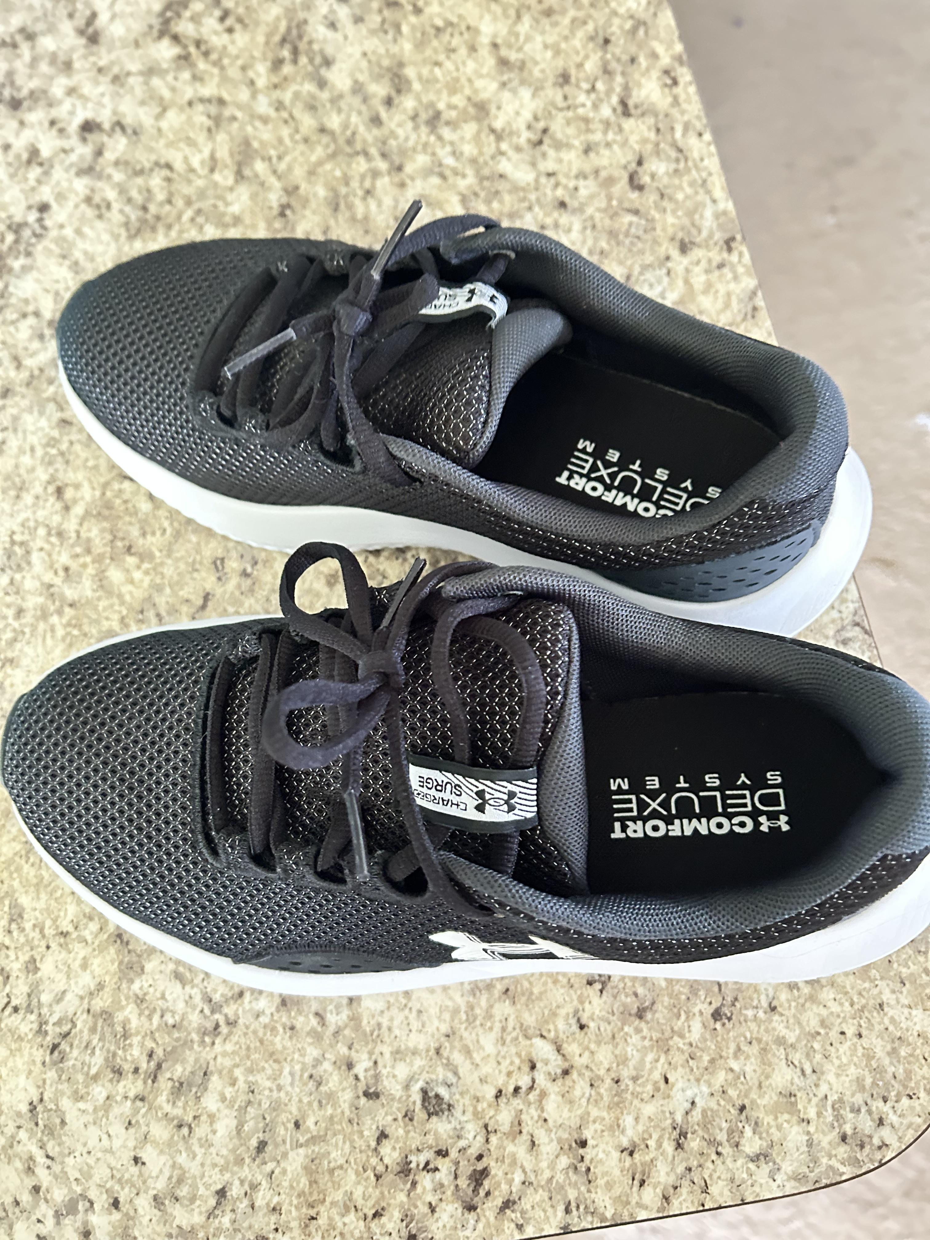 yu UA Surge 4 Wide (D) Women's Running Shoes | Under Armour Canada