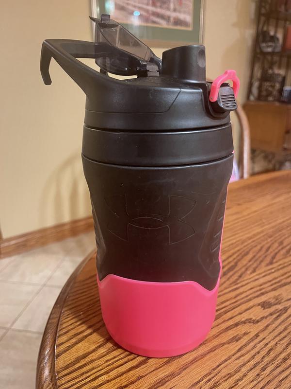 Under Armour Thermos 64 oz Water Bottle Jug Canteen Thermos Fence Hanger  PINK