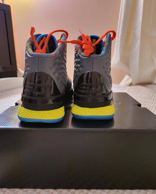 Under armour curry 1 best sale grey kids