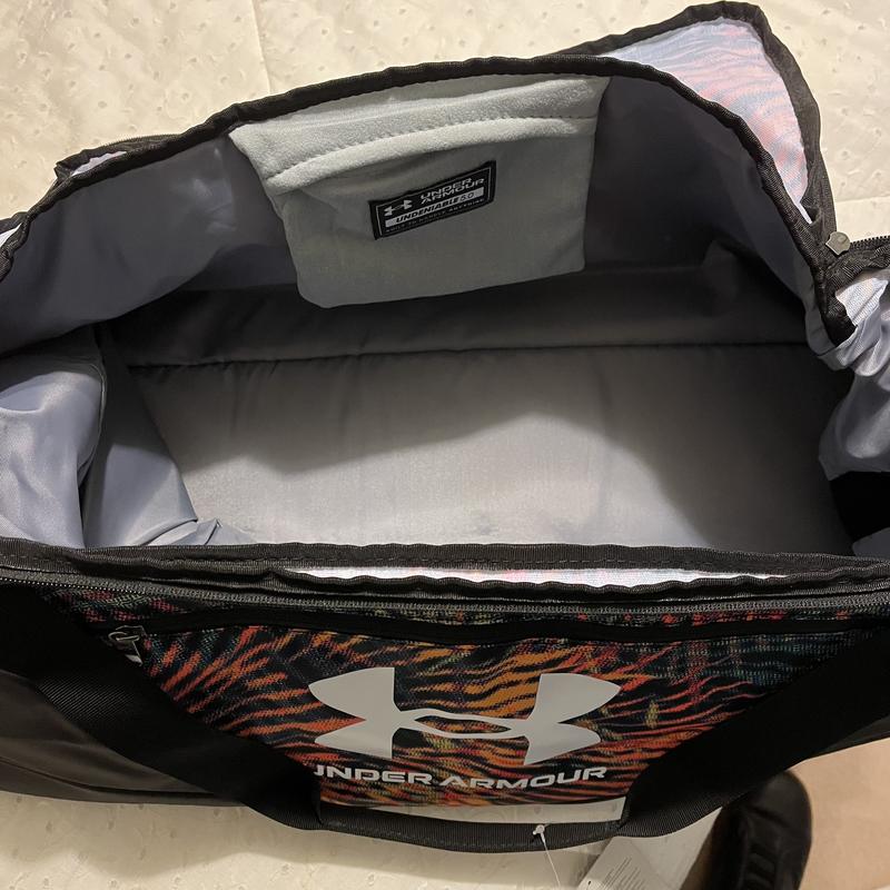 Under armour clearance duffle bag canada