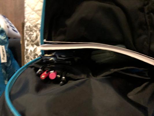 More stuff between tablet and pockets