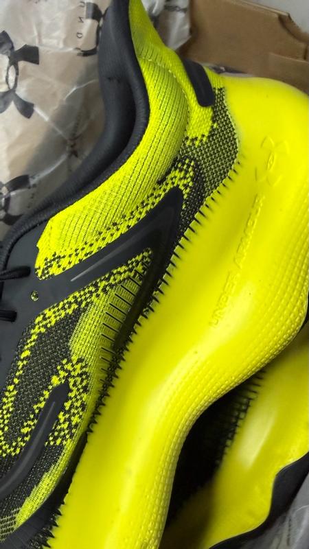 Customer photo for "Comfortable, stylish, super modern/aesthetic UA shoes! ⚡️"